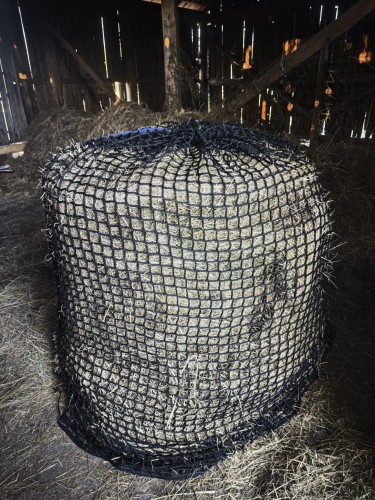 Siatka na bele siana okrągłe Oczko 4cm SIMPLE 3mm czarna Piece of Hay