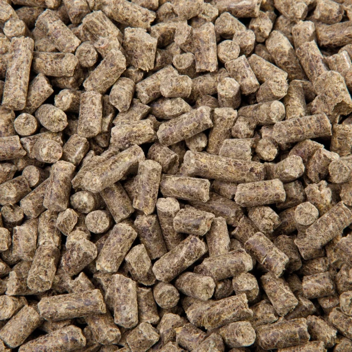 revital-cubes-dla-koni-ochwatowych-z-choroba-cushinga-i-pssm-25kg-2.webp